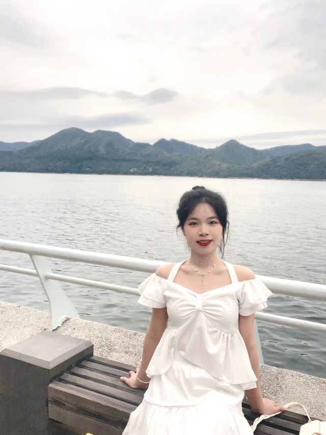 深圳市燈塔圖書館