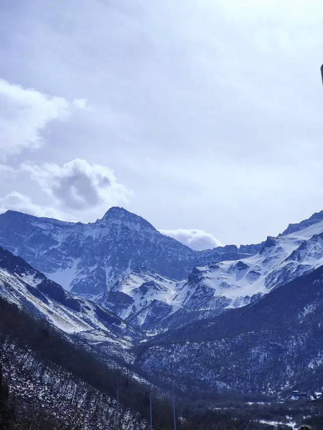 Huanglong Scenic Area