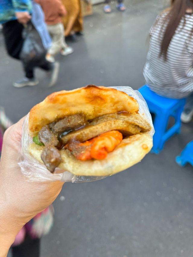 好吃不貴，來的人真不少