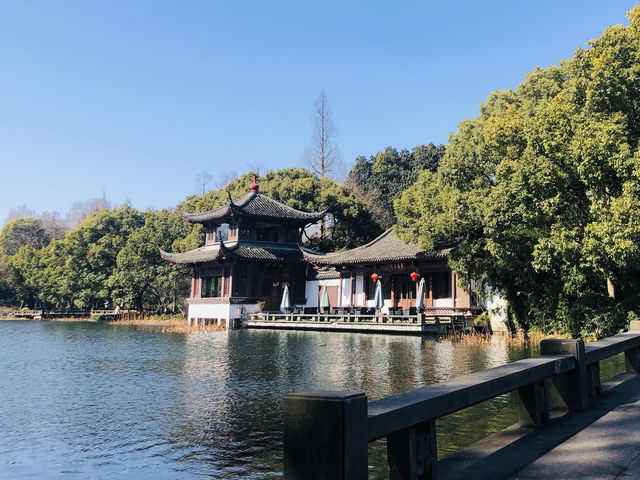 西湖美景和雷峰塔
