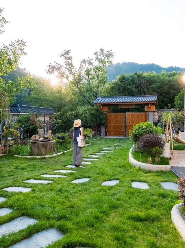 來留霸住我屋企大露台山景房，今個禮拜有房