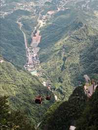 張家界4天3夜懶人包：探奇峰·品三下鍋·漫步雲端