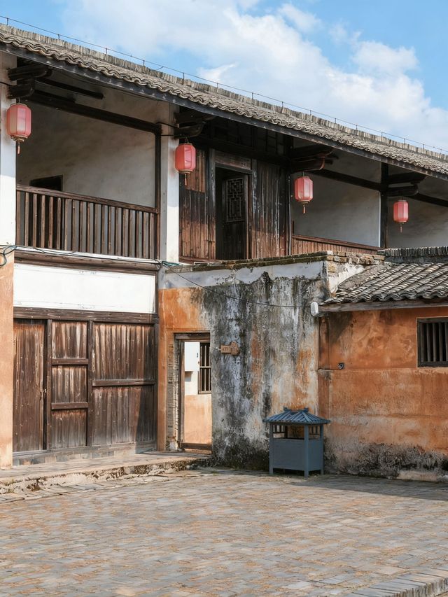 探秘世界圍屋之都,這座冷門小城美到失語! 探秘世界圍屋之都,這座冷門小城美到失語!