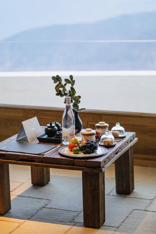 躺著看梅里雪山，時間在這裡慢速播放