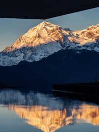 為了這扇窗，我願再來一次梅里雪山！