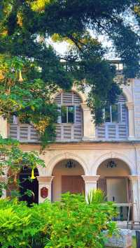 與百年洋房、睡蓮與日落共鳴