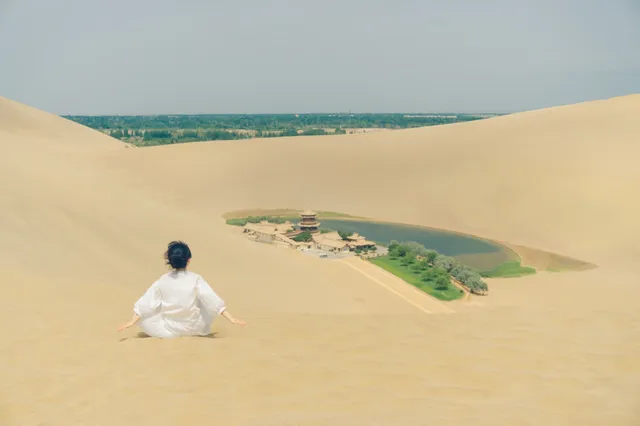 鳴沙山月牙泉旅拍必拍的3個封神機位 鳴沙山月牙泉旅拍必拍的3個封神機位