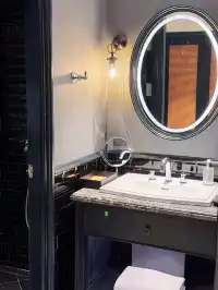 河內!住到了漂亮的法式酒店!