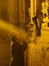 千年石刻佛光打卡