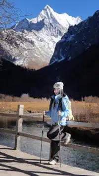 稻城亞丁的雪山頂,我的徒步ootd贏麻了!