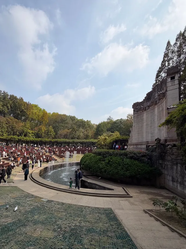 我在南京拍到了莫奈的睡蓮,想看看你拍的 我在南京拍到了莫奈的睡蓮,想看看你拍的