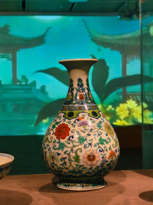 The National Museum's 133 Porcelain Treasures Land in Shenzhen