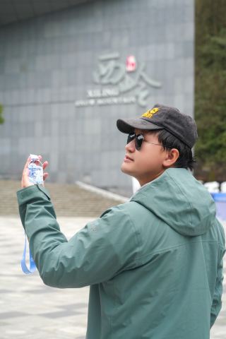 Sichuan Travel｜Spring Hiking at Xiling Snow Mountain, Don’t Miss These Great Perks