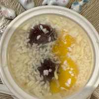 遠東Sogo（點水樓）七色小籠湯包非吃不可