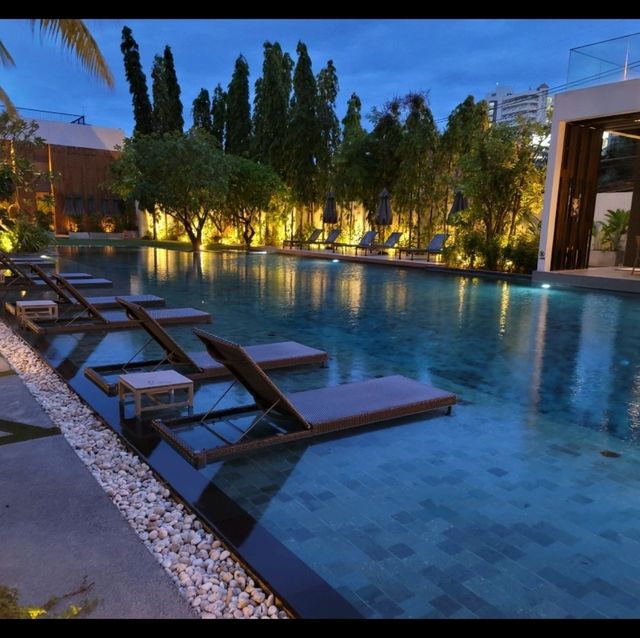 จีหัวหินรีสอร์ทแอนด์มอลล์ (G Hua Hin Resort)