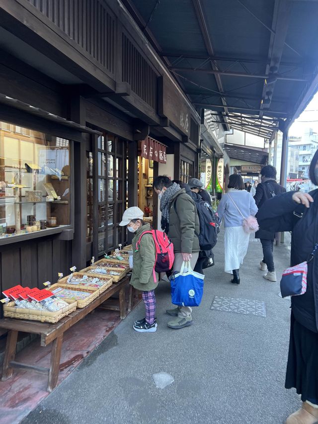 😍集玩買食看一身的東京必到郊遊點 - 箱根湯本車站商店街💯🛍️