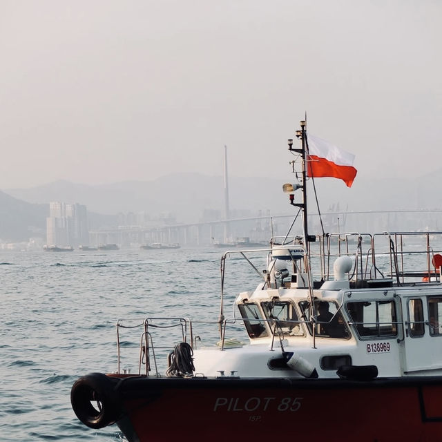 天空之鏡｜香港島中西區堅尼地城