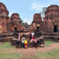 ปราสาทเมืองต่ำ คลาสสิคที่สุดของขอมโบราณในไทย