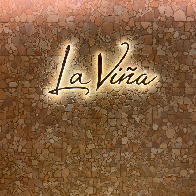 📍香港銅鑼灣｜La Viña · 2023超人氣必食法式千層酥🍓 味道非常豐富有層次！
