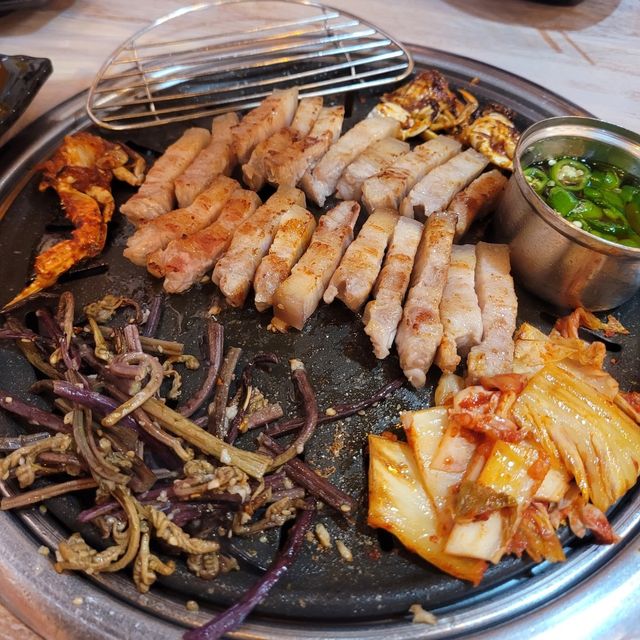 【 韓国 / 釜山 】ウェイティング必須！万徳の焼肉屋さん🐖