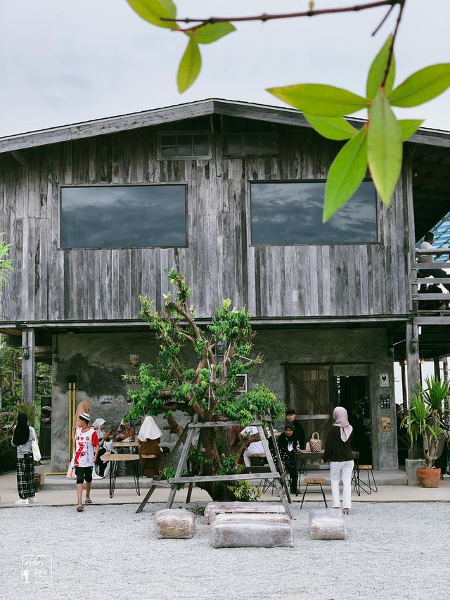  Idyllic House Cafe