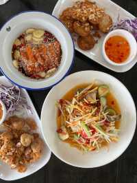 ขลุงค้ายำมื้อนี้เจริญอาหารจ้า🙂