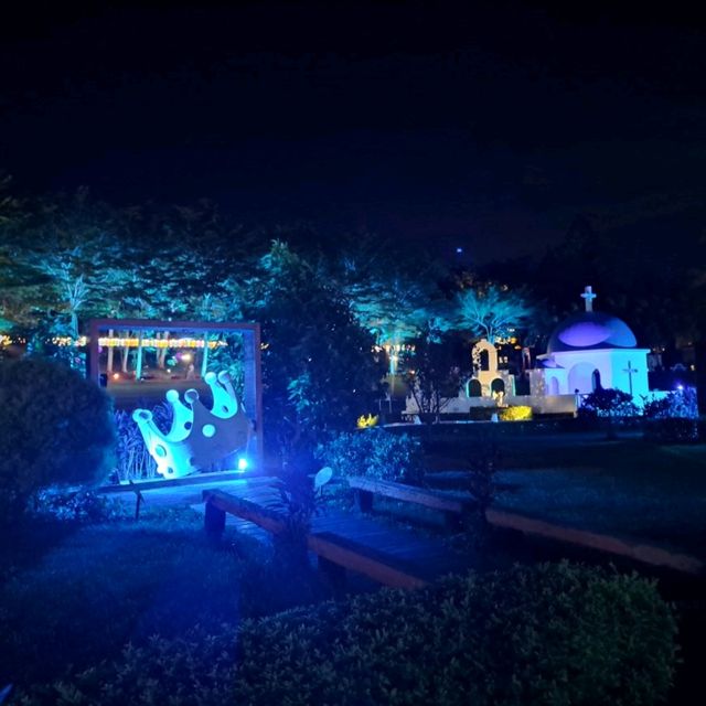 西湖渡假村夜晚夢幻光雕秀🌙🌠🌌
