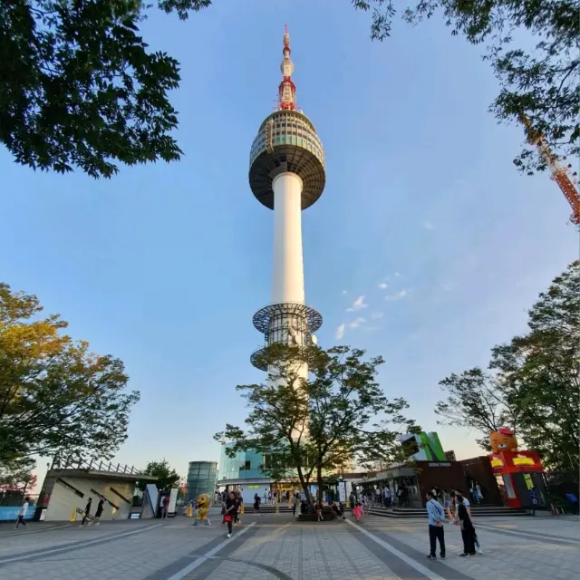 ชมวิวกรุงโซลบนหอคอย N Seoul Tower 🚩