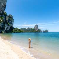 นอนชิลฟีลติดเกาะที่อ่าวต้นไทร กระบี่🏝️