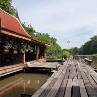 จิบกาแฟ ชมเรือนไทย ” บ้านสวนกาแฟนสด มีนบุรี”