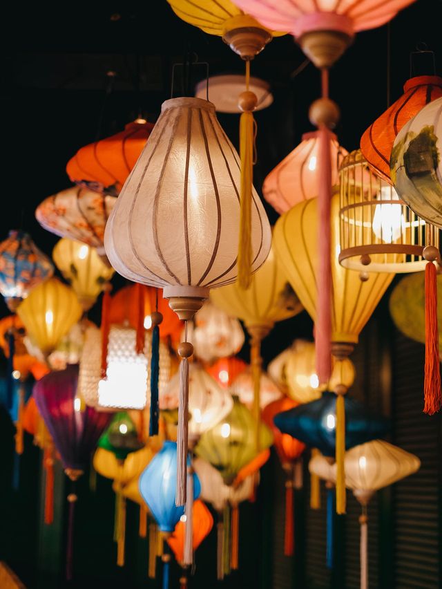 【#銅鑼灣美食：會安燈籠打卡餐廳🏮✨】