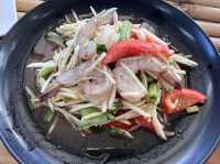 ส้มตำโรงปลาแดก ไก่ย่างวิเชียรบุรี