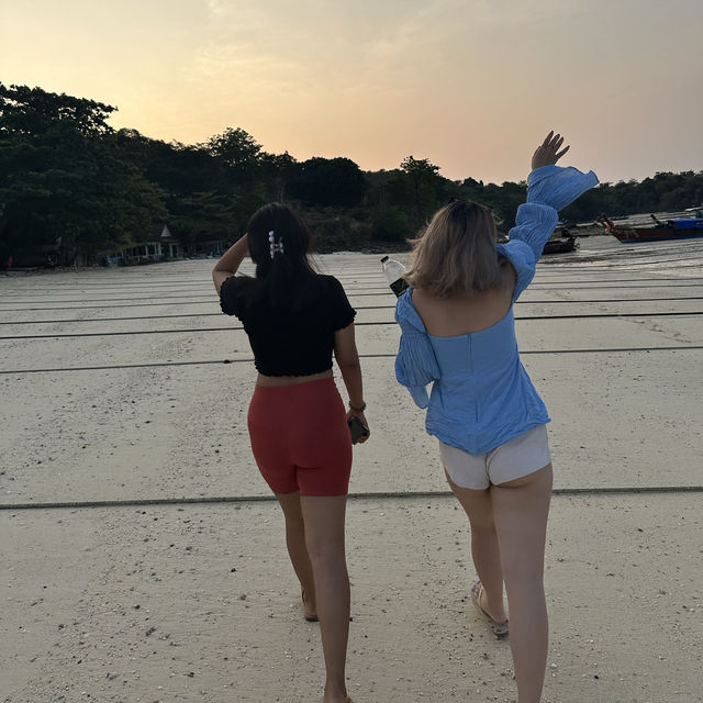 Hidden Long Beach - Phi Phi Island 
