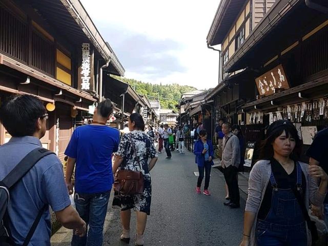 Takayama​ Old Town เที่ยวชมย่านเมืองเก่า