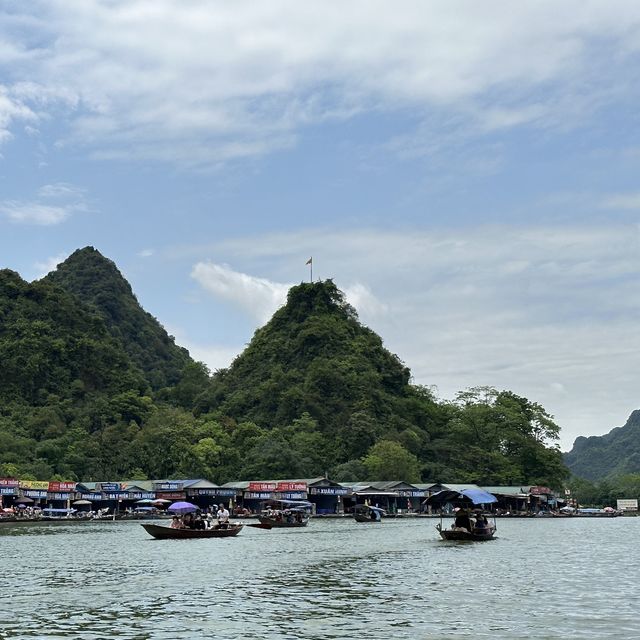 北越河內美景—香天寶刹Huong Pagoda