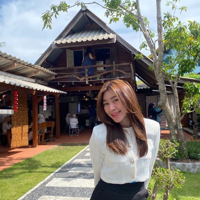 warm coffee space ยะลา