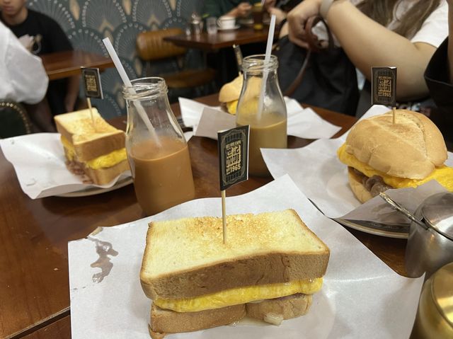 去到澳門落雨點算好？😳巴黎人酒店餐廳推介☺️