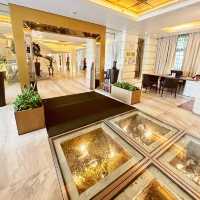 Stay in Singapore’s colonial-style hotel