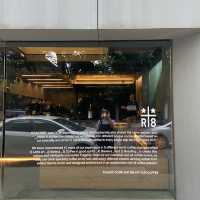 묵직한 ☕️  Roast8ry Coffee Flagship Store 