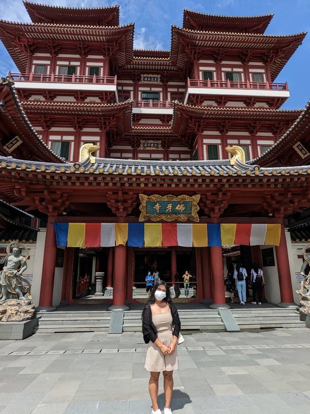 ขอพรที่ Buddha Tooth Relic Temple