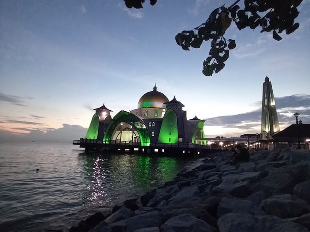 Melaka Straits Mosque ✨