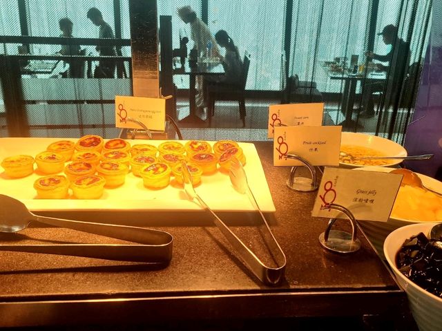 食物普普通通但環境一流既自助午餐