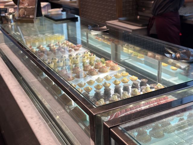 🍽️ 饗饗 - 長飲川、甜田：美酒與甜點的悅味之旅！🍷🍨