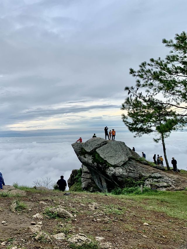 เขาหลวง สุโขทัย กับฉายา “ภูเขาปราบเซียนในภาคเหนือ”