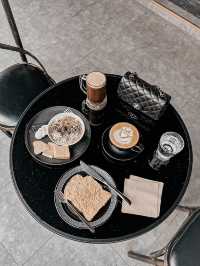台灣高雄輕奢風Dmore Coffee 達墨爾咖啡店☕️