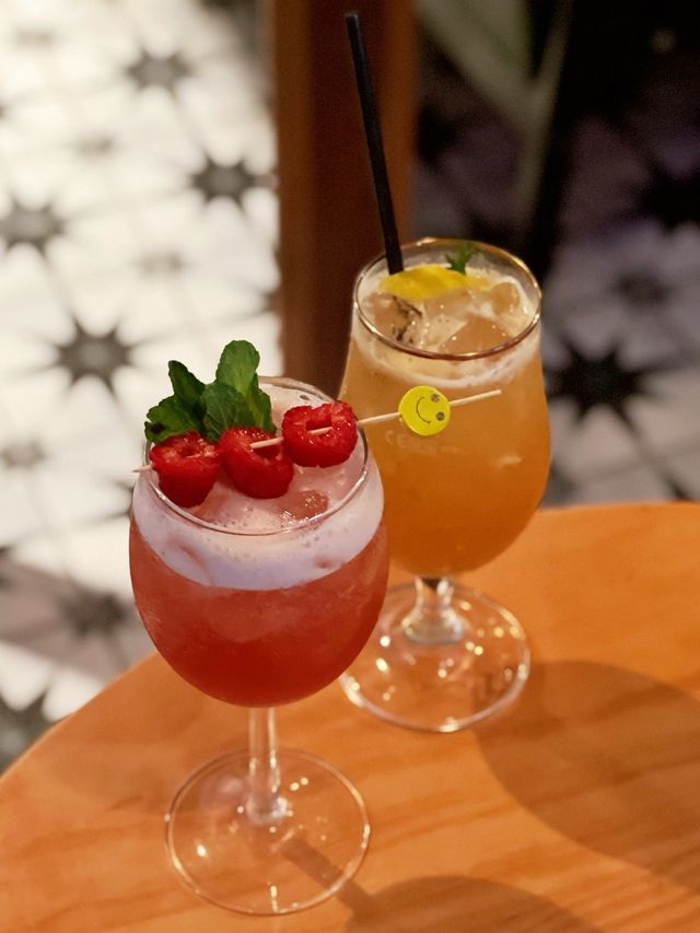 銅鑼灣港式懷舊樓上CAFÉ