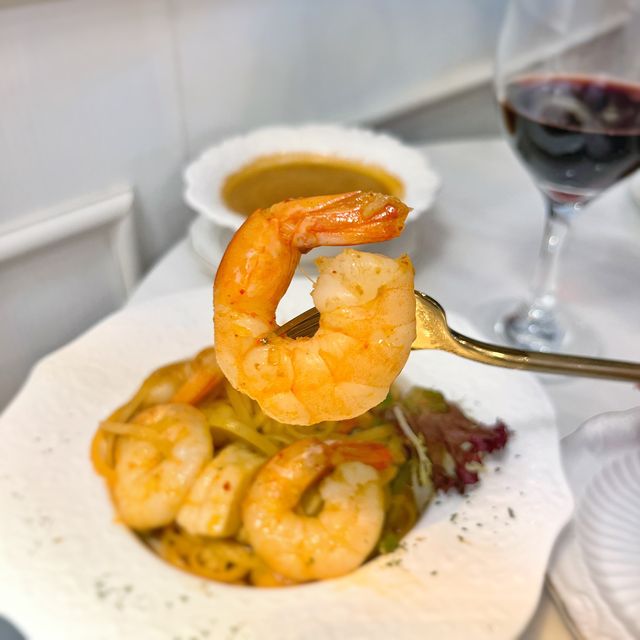 【雙魚座咖啡館 - 鬧市小清新純白cafe🤍嘆假日套餐】