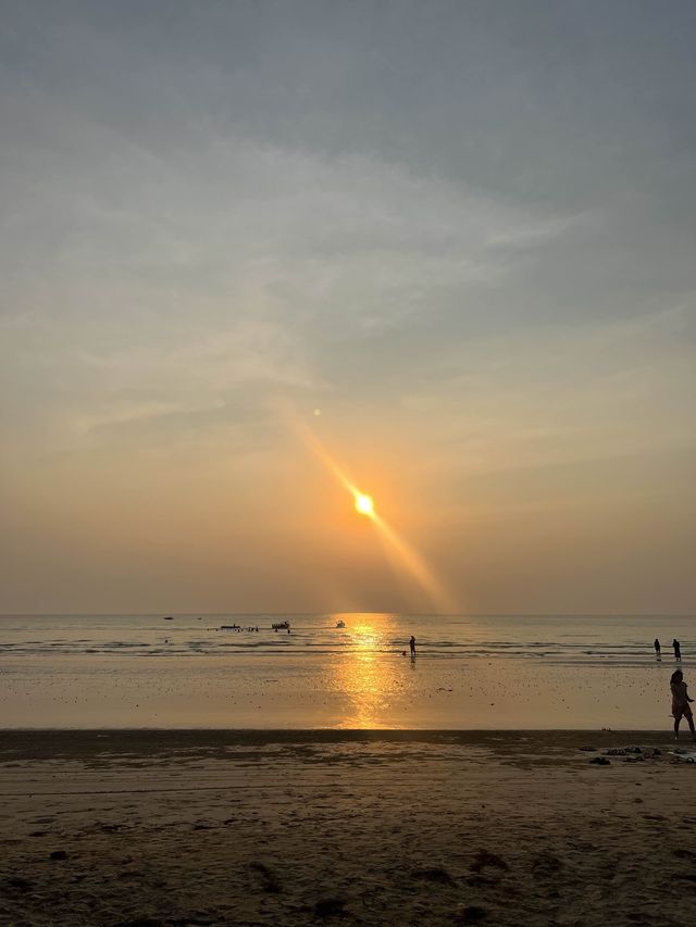 จันท์เจ้าหลาวบีชรีสอร์ท ที่พักมีหาดส่วนตัวแบบฟินๆ 