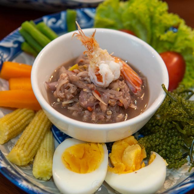 เมนูอาหารใต้พื้นบ้าน ครัวต้นฝน อ. ทับปุด พังงา