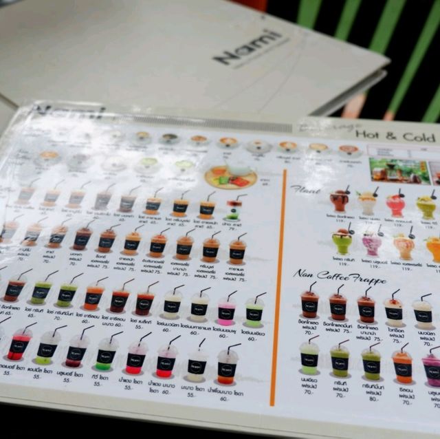 🧱✨️ Nami Salaya คาเฟ่เรือนไทย✨️🧱